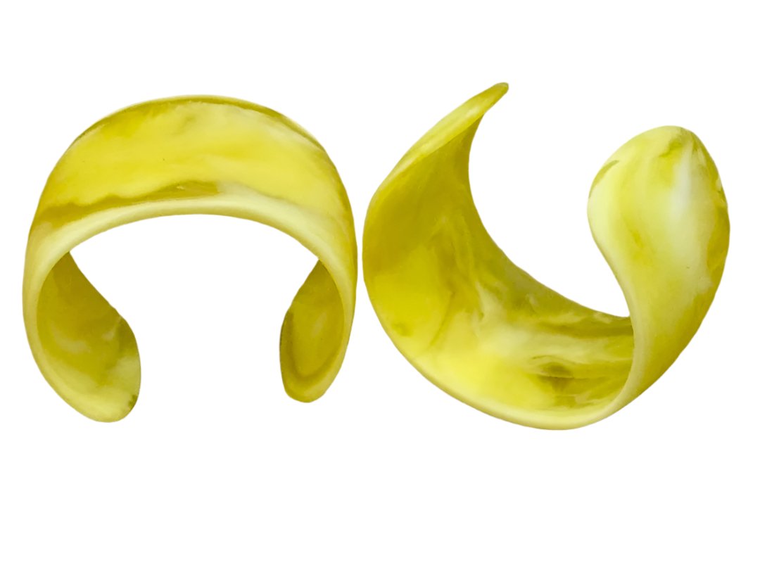 Resin Cuff - Mango