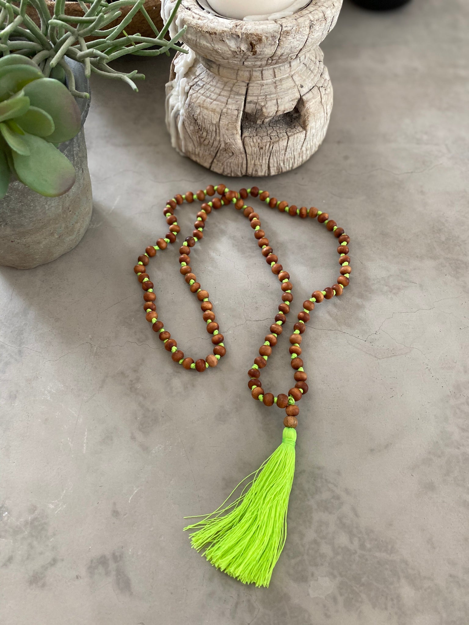 Wooden Tassel - Fluorescent Green