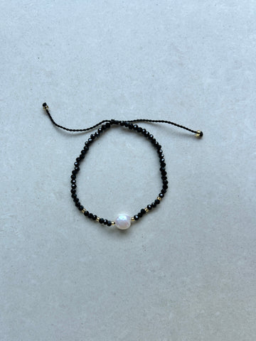 Crystal Beads and Pearl Bracelet - Black