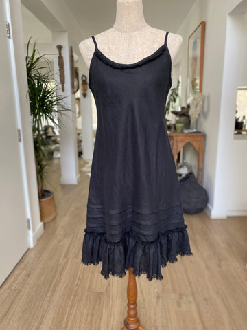 Linen Fray Dress - Cropped Black